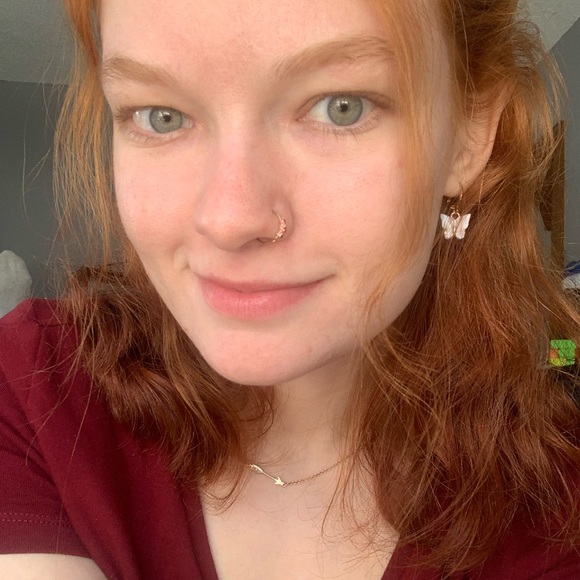 Meet your Posher, Brittney - Picture 1 of 1